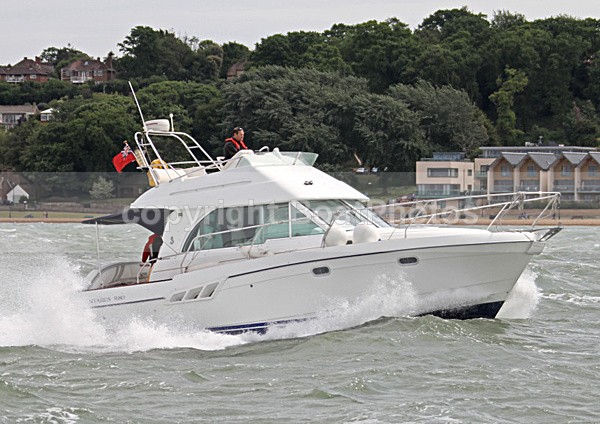 100530 ANTARES IMG_8365 - Flybridge Cruisers