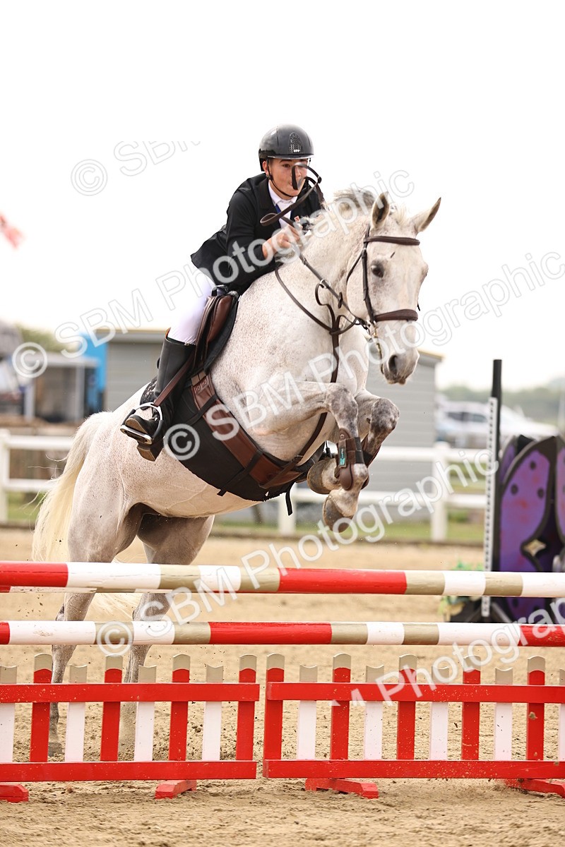  - Class 15 - Senior British novice - 90cm