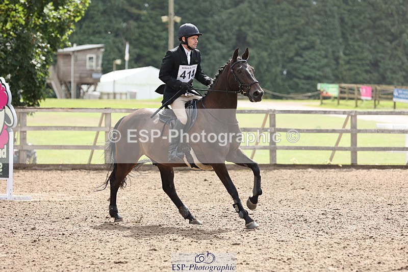 240804-104910-11301 - 414-Alex_Jupp-CARRY_ON_REGARDLESS