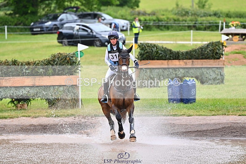 250524A-115907-10044 - B-310-Kitty.King-LISCARROW.FERNHILL