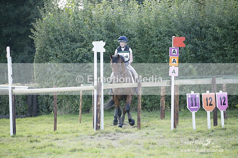  WWHT 171021 4071 - Open (1.00m)  17/10/21