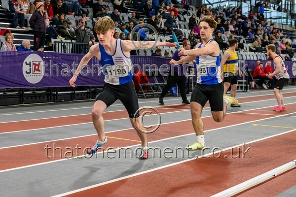 CombiMast25-925707 - Track Male Set One