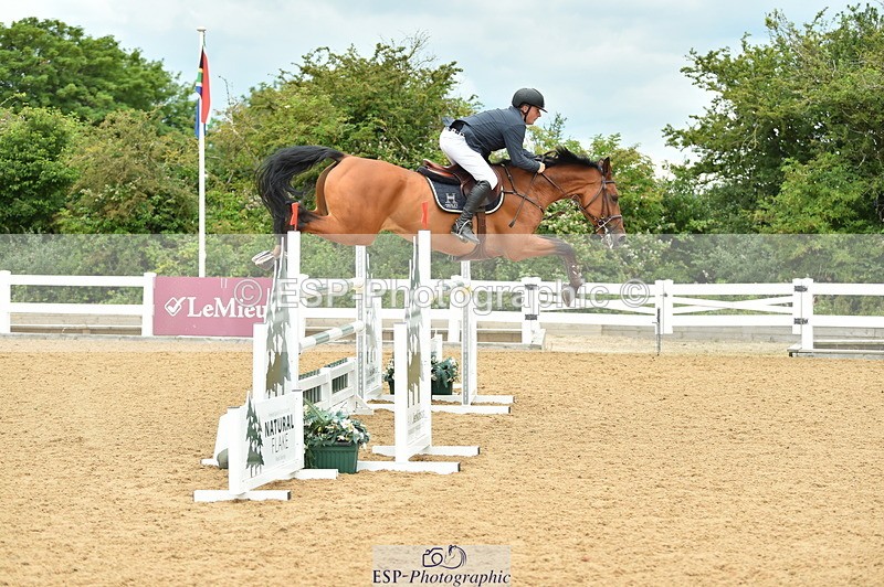 230720A-141012-03337 - Cls 21, 1 Star Gold 1.30m