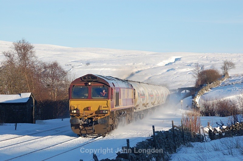 4.1.10 66114 6M00 Mossend - Clitheroe, Garsdale Troughs - Garsdale Troughs
