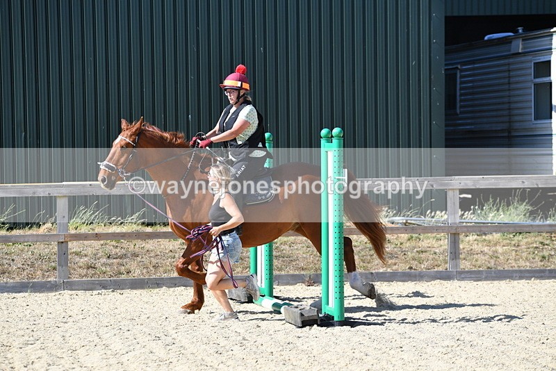 WJ5_5320 - Poles on the Floor