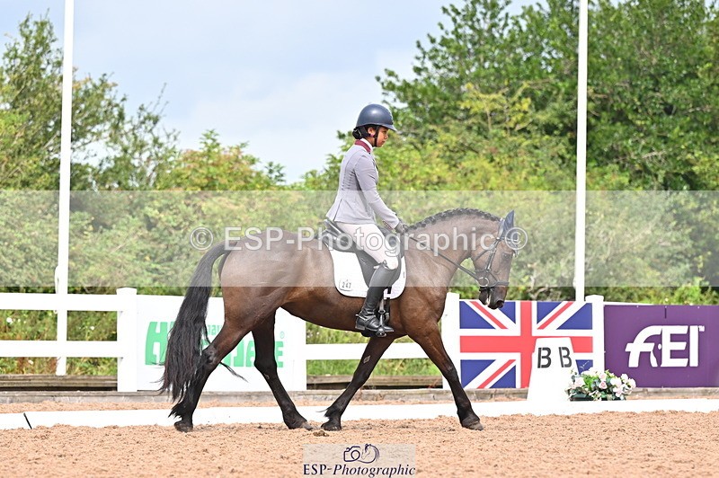 240817A-114734-08137 - 247-Maddie.Caunt-Desach.Cinderella