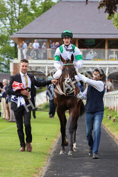 yr22052022r4-37 - Race 4: 5:05pm Sky Bet Sunday Mile