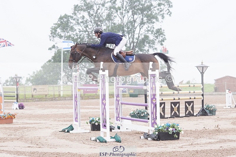 240720A-104628-14158 - Cls 3, 3 Star Small Tour 1.40m