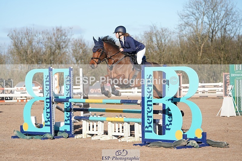 251130-120137-01133 - Cls 6 Blue Chip Pony Newcomers & 1m Open