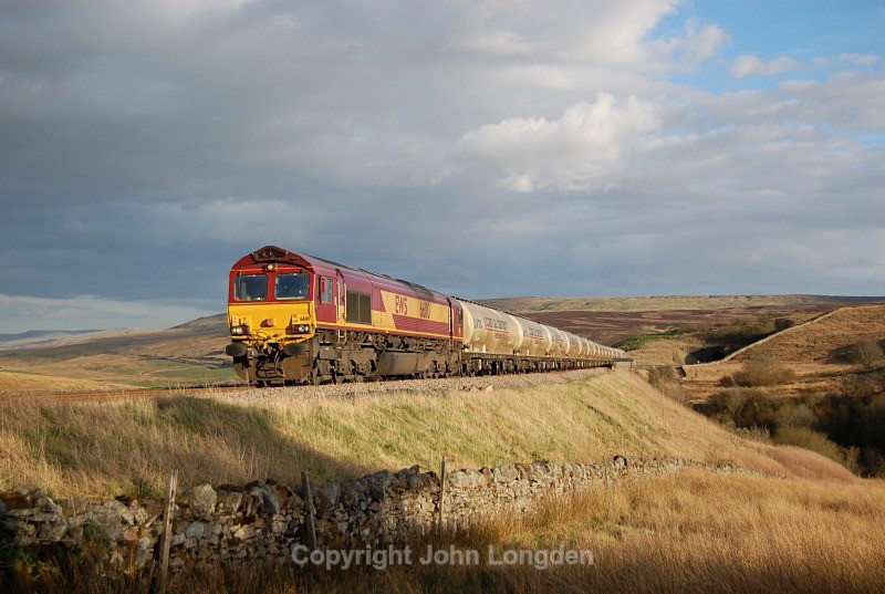 14.4.14 - 66110 6S00 Clitheroe - Mossend, Lunds - Lunds - Northbound