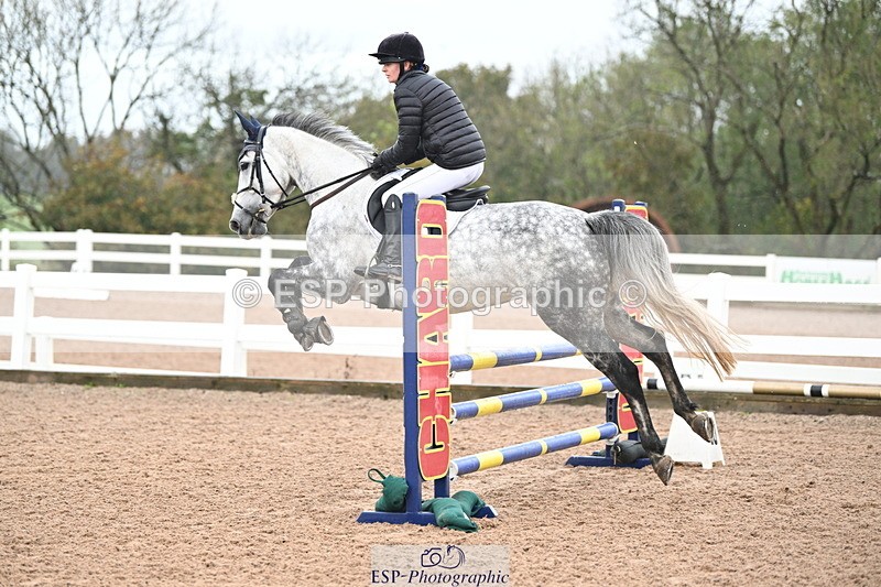 241023A-111033-00479 - Cls 1 British Novice and 90cm Open