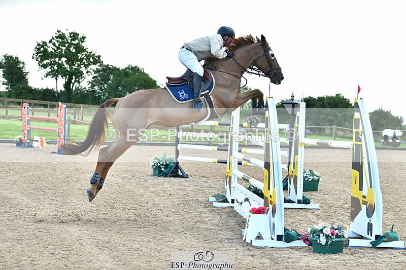 230723A-094449-10640 - Cls 4, 2 Star Small 1.30m