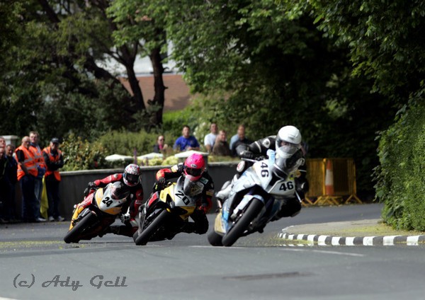 Formation Cornering - Racing