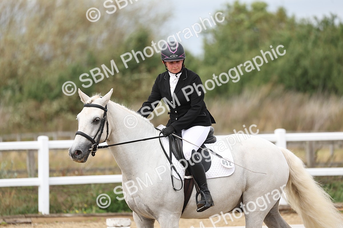 SBM_002634 - Class 7 - Novice 2 Warm Up