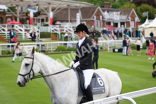 yr22052022r8e-123 - ROR - Parade Ring York
