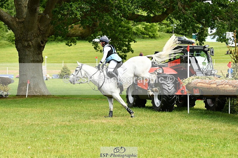 250525A-130619-16749 - D-470-Kitty.King-VENDREDI.BIATS