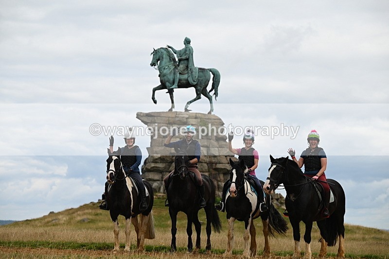 DSC_6457 - Time at Statue 12:17 to 12:44