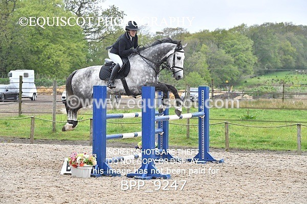 BPP_9247 - CLASS 30 SUN Senior Newcomers/ 1.10m Open