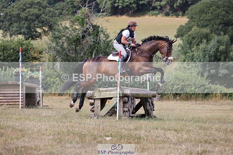 250802A-155321-06876 - F-278-Stacey.Blunn-MEADOWMARSH.DANCING.MILLIE