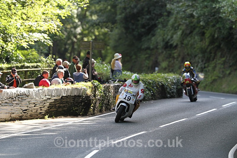 FOM_0959 - Classic TT Lap of honour