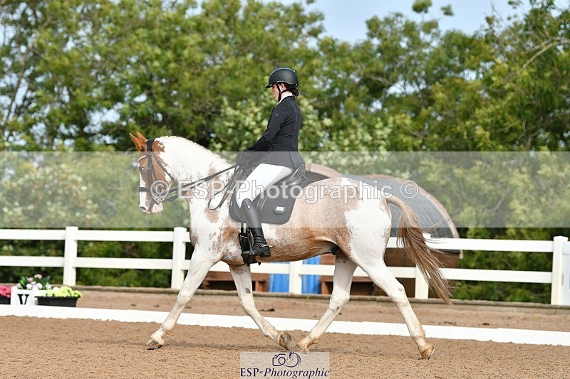 250906-095704-00513 - 090-Isabel.LawsonIn.the.pink