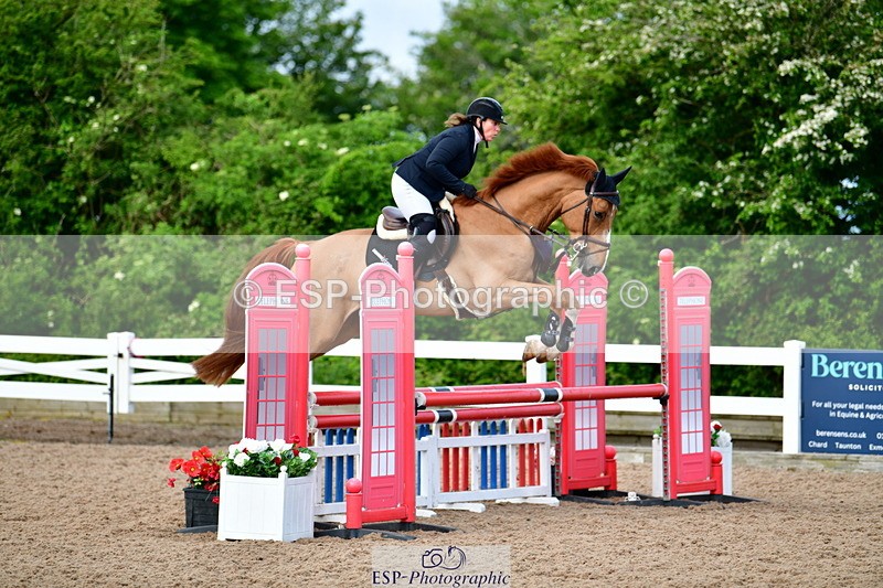 240526A-093020-07095 - Cls 32 British Novice and 90cm Open