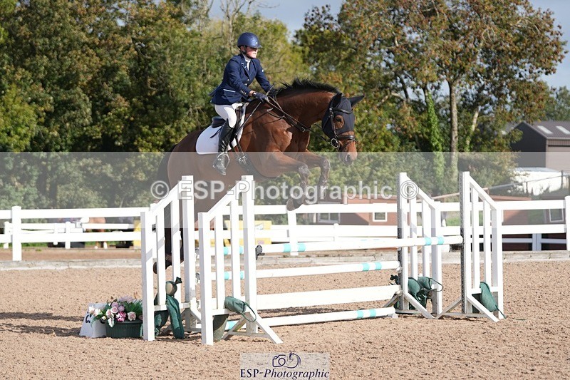 251005-103008-02561 - Cls 22 British Novice and 90cm