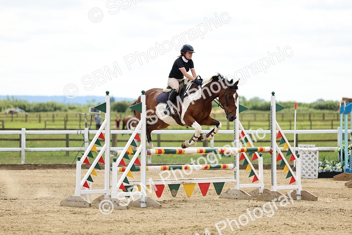 SBM_005292 - Class 18 - Senior 1.05m Open