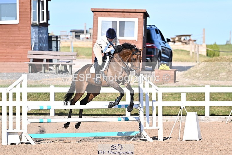 250708A-182050-00487 - 90cm Classes