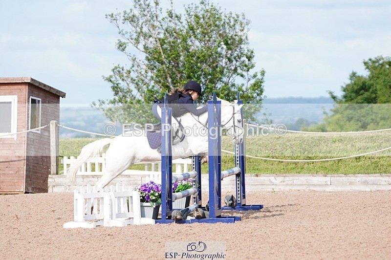 250608-090608-01680 - Cls 2 Pony Intro 70cm