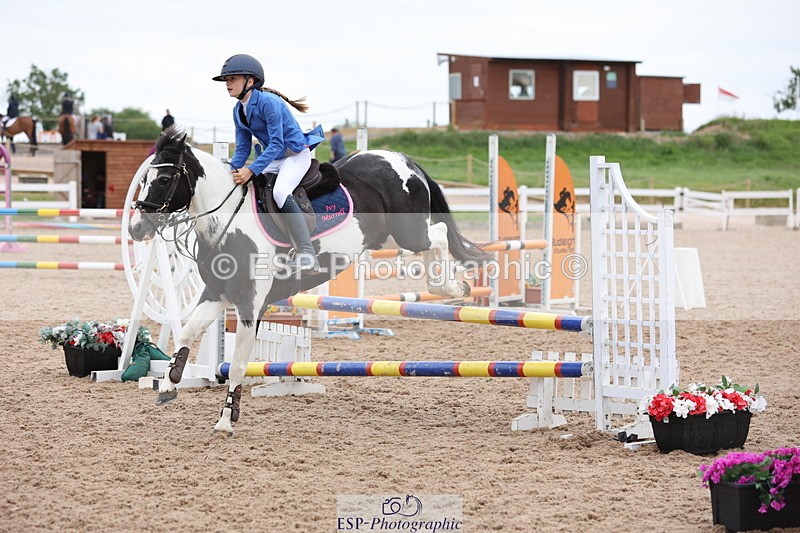 240630A-180554-16294 - Cls 28 Stepping Stones 128cm + 138cm