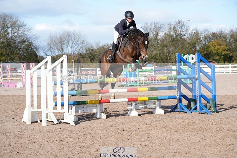 251025-133346-00555 - Cls 10 Pony Newcomers and 1m