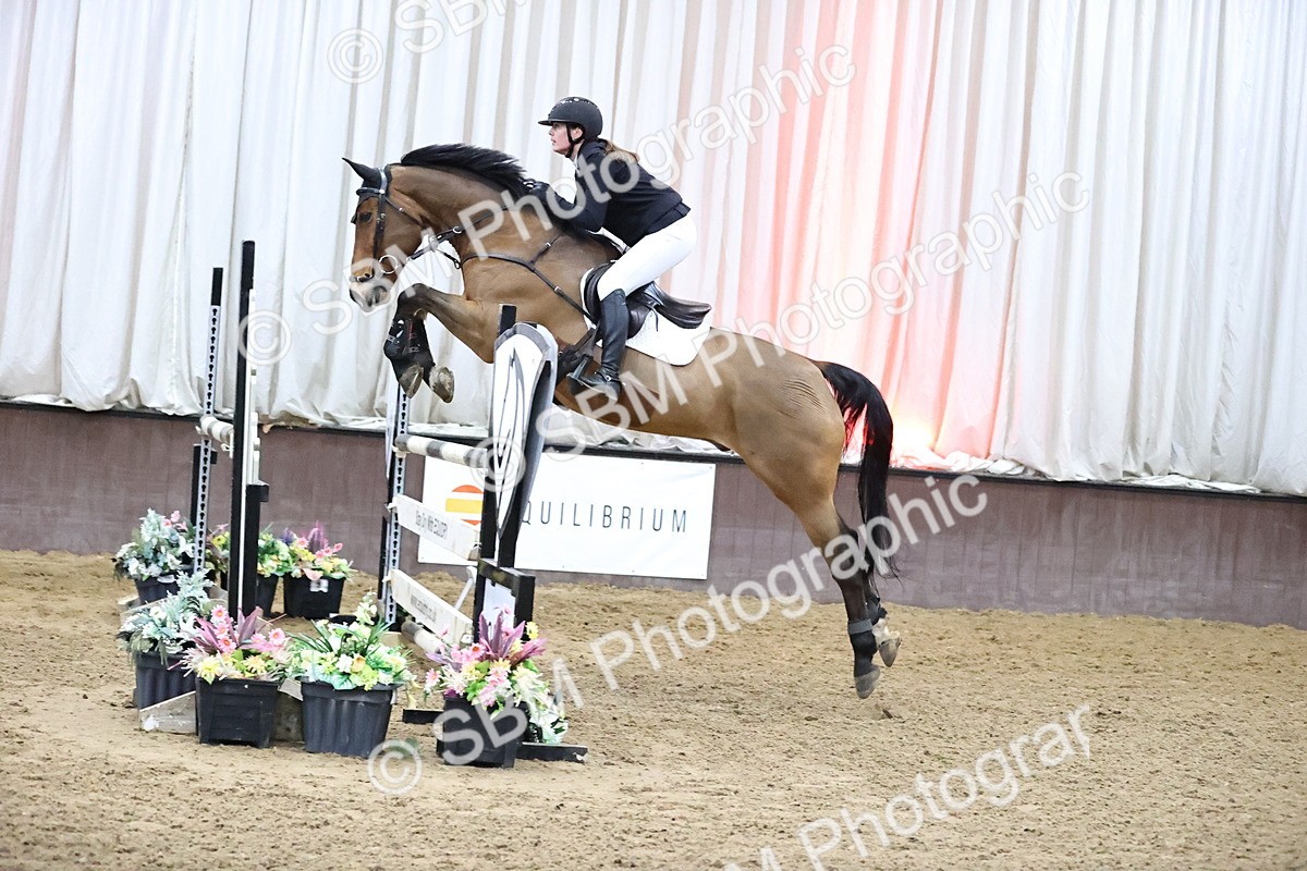 SBM_010202 - Class 25 - Equestrian Senior Foxhunter 1.20m