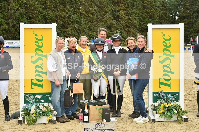 250525A-162524-18980 - Presentations Section D CCI 4 Star