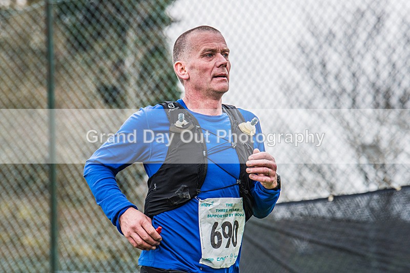 3 Peaks-2725 - The 3 Peaks Race - The Finish - Saturday 29th April 2023