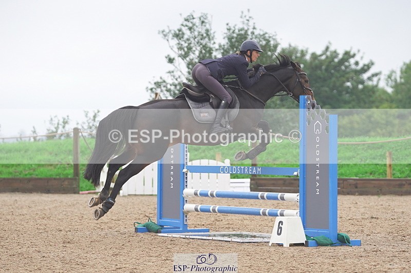 231017A-160222-07733 - Cls 31 Snr 1m Derby