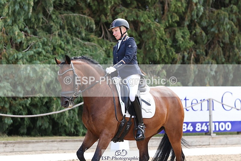 250809A-115444-03275 - 030-Alice.PeternellFourseasons.Sienna