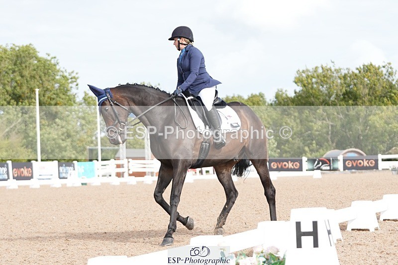 250906-103548-01273 - 033-Caroline.HeardNever.Wait