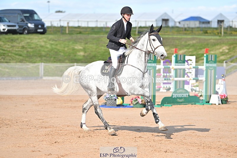 240420A-164200-12425 - Cls 11, 2 Star Big Tour 1.40m