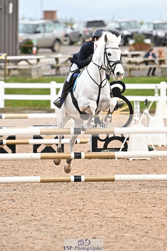 240310A-112605-02320 - Cls 4 Pony Discovery and 90cm Open