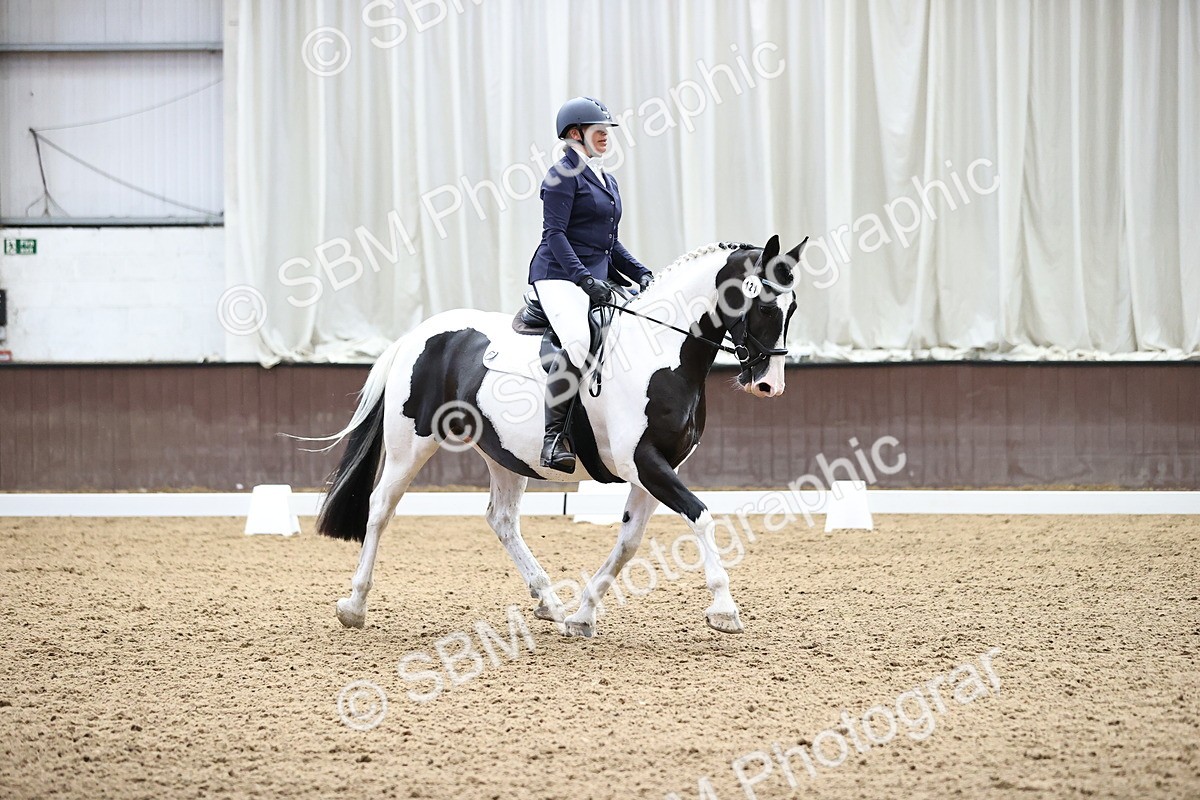 SBM_000985 - Novice 4 Warm Up
