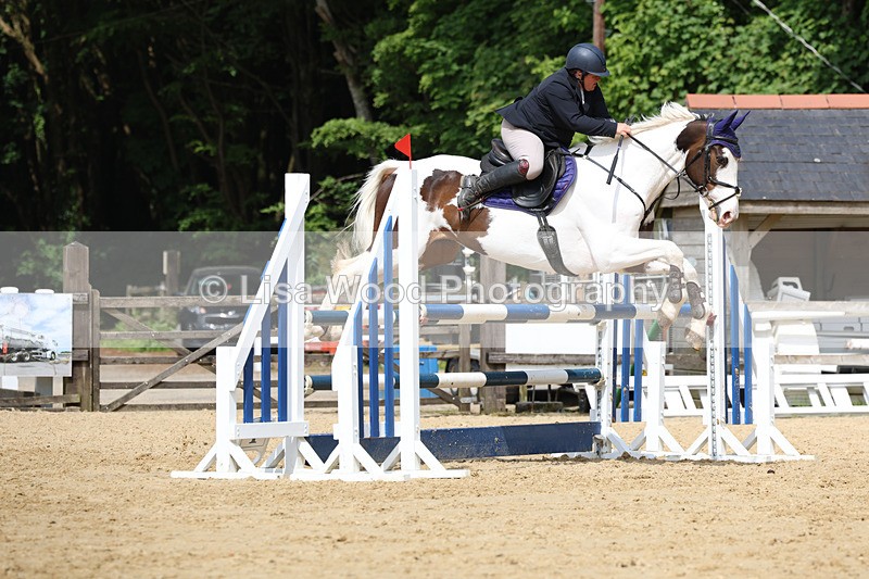 3E7A1130 - Class 13: Senior Newcomers/1.10m open