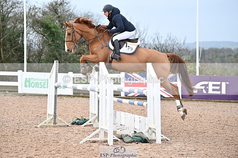 241206-130720-00913 - Cls 5 Newcomers and 1.10m Open