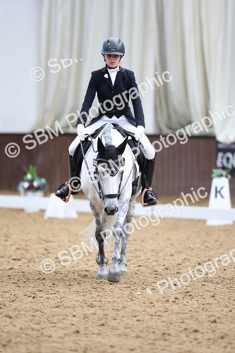 SBM_016504 - Class 16 - Novice FSM - 11.50-12.38