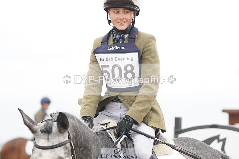 250419-100312-07904 - 508-Maisy.Miller-HEADDON.SWAN.SONG