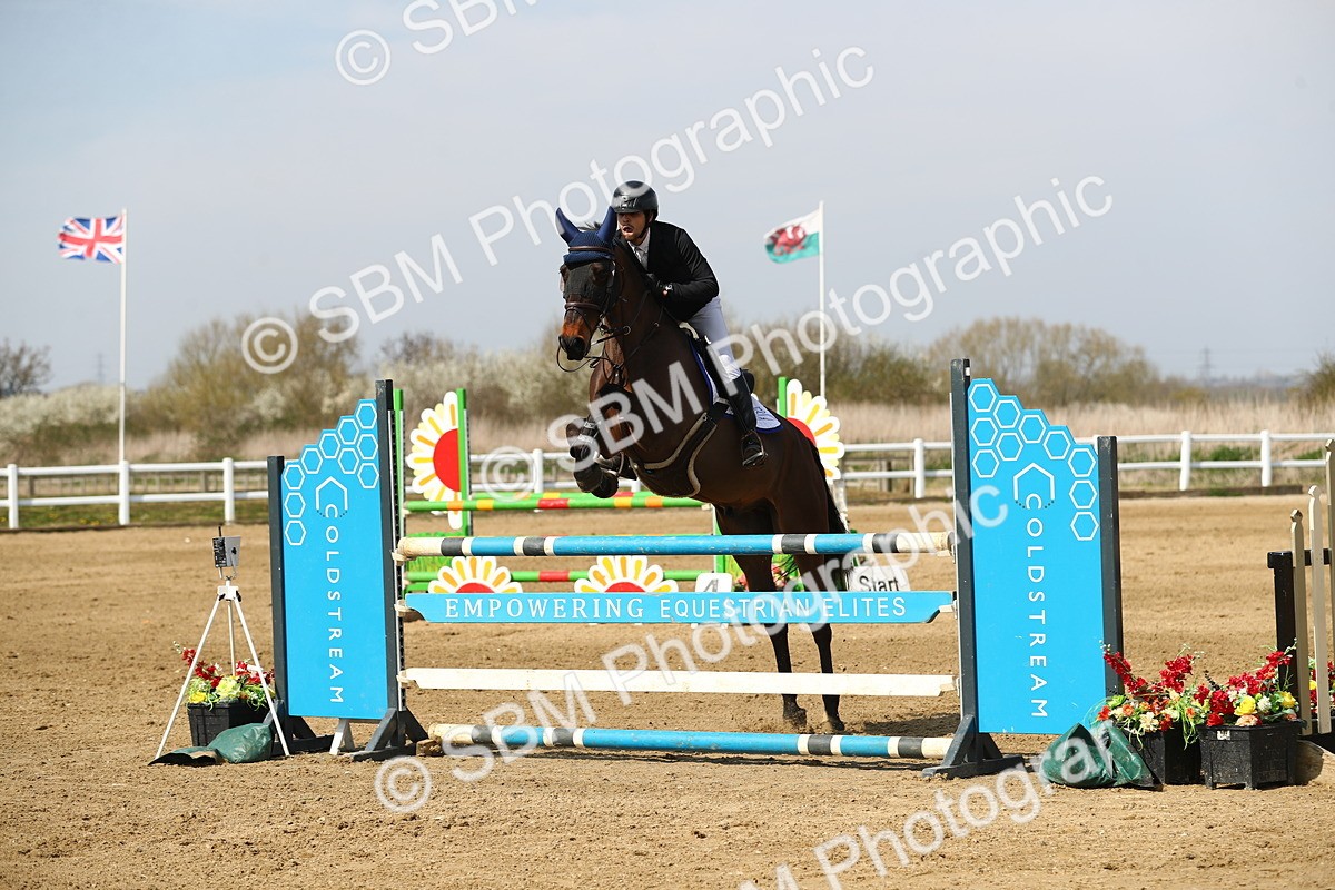 SBM_002621 - Class 10 - Senior Newcomers - 1.10m