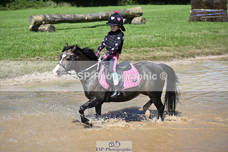 240728B-112126-00946 - Theo's Group XC