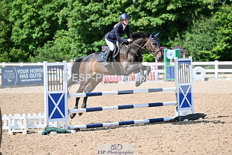 240605A-102618-00058 - Cls 1 British Novice and 90cm Open