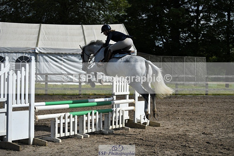 230512-100840-00468 - Cls 10 Snr 85cm Schooling