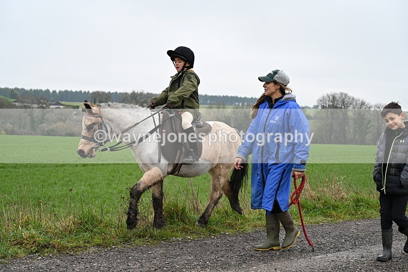 WJ7_9873 - Walk out..